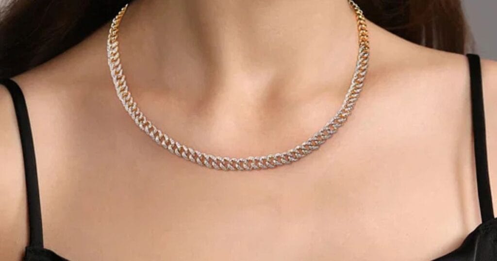 Pairing Cuban Link Diamond Chains with Casual Outfits