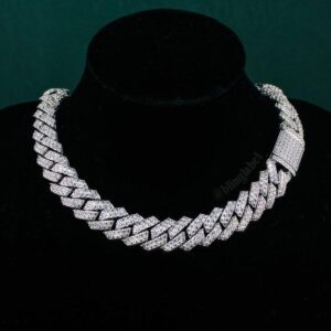 Real Diamond Chains